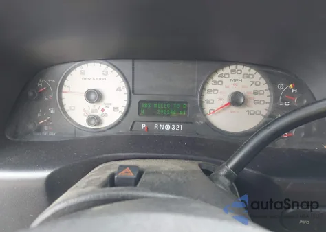 2005 Ford F250 Super Duty from USA, damaged, VIN 1FTSW21P05EC49164